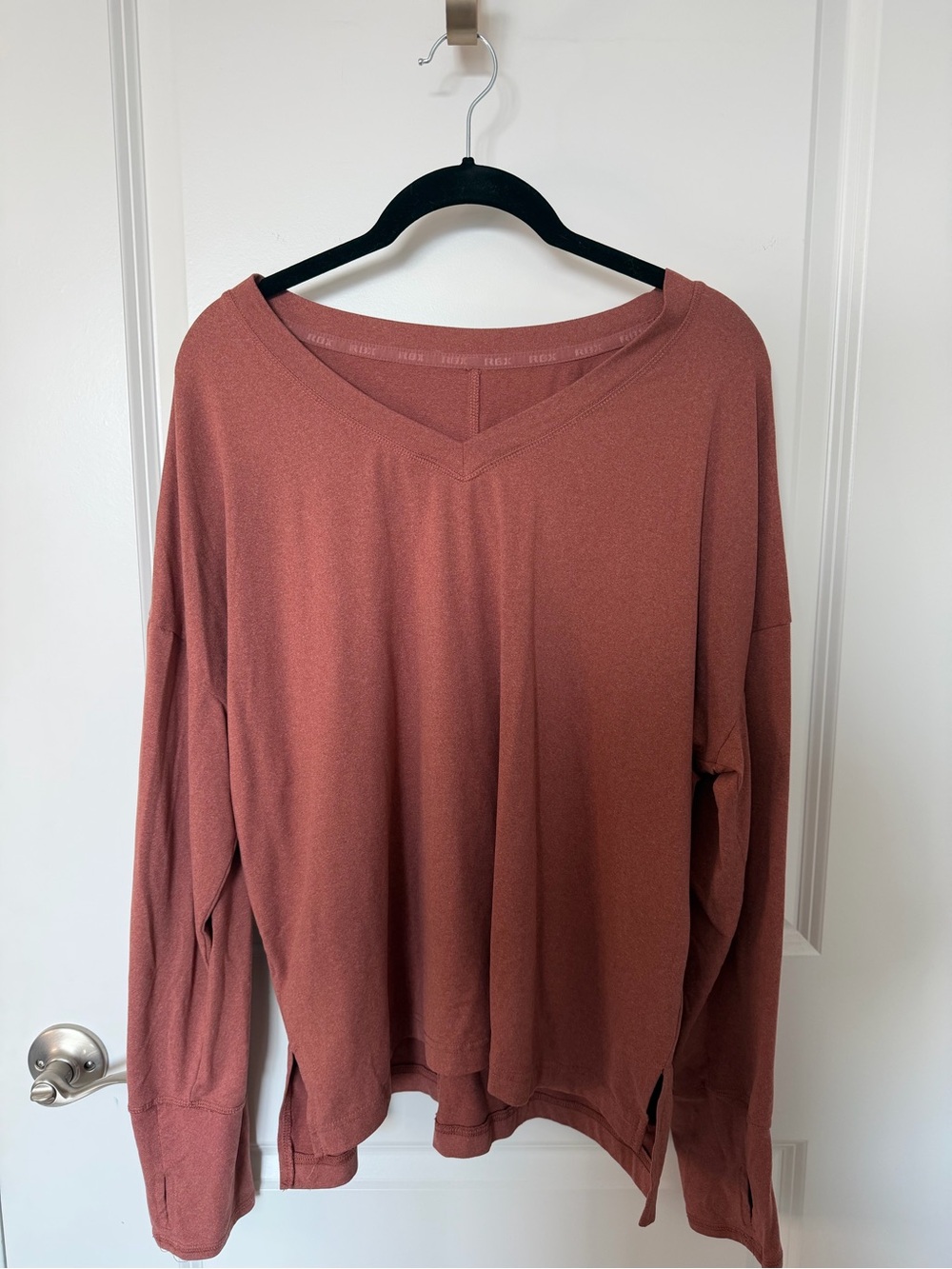 Relaxed V-Neck Long Sleeve Top -  RBX Size XL